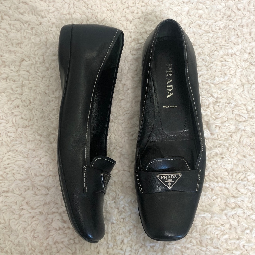 Authentic Prada Logo Loafers Black 38.5